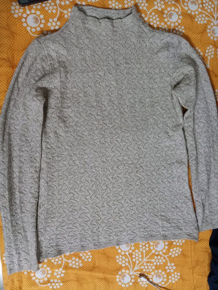 Grey Turtleneck: Old Money Aesthetic Sweater