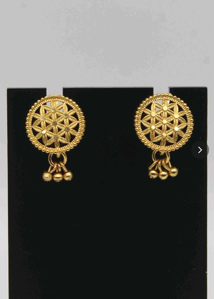 Gold Flower Drop Earrings [ER873]