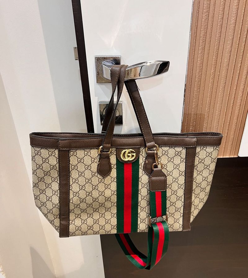 Elegant Designer Gucci Handbag
