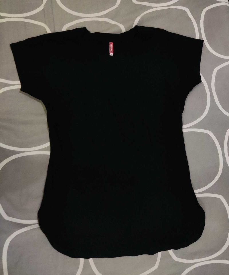 Black Basic T-Shirt