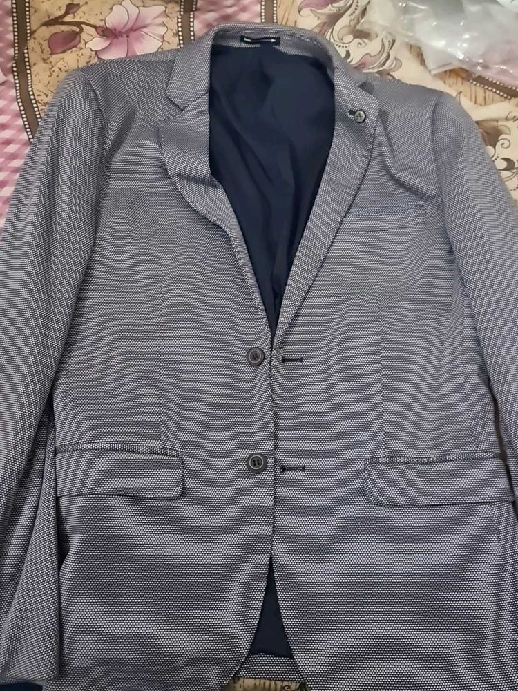 Textured Blazer - Modern Fit