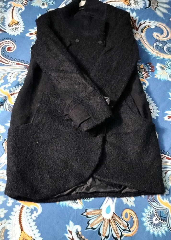 STYLISH YETTS COAT 🖤