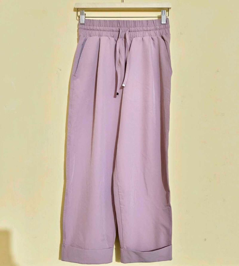 Size 30 To 32 Inches Lavender Cropped Pants