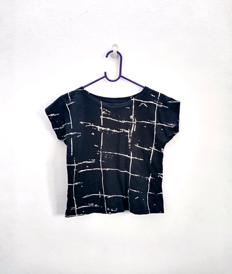 black crop top