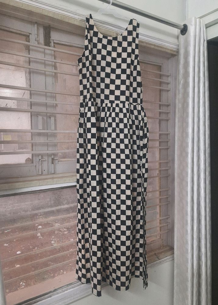 Black N White Maxi Dress