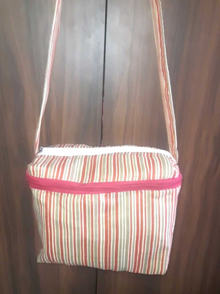 sling bag. new Without Tag,