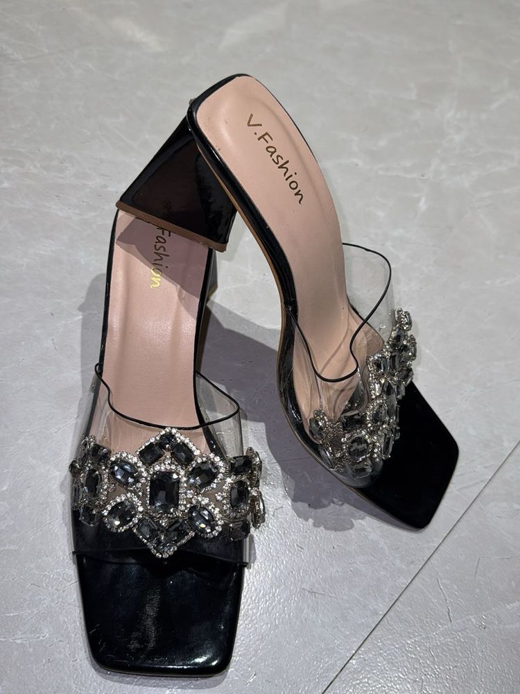 V.Fashion Embellished Heels