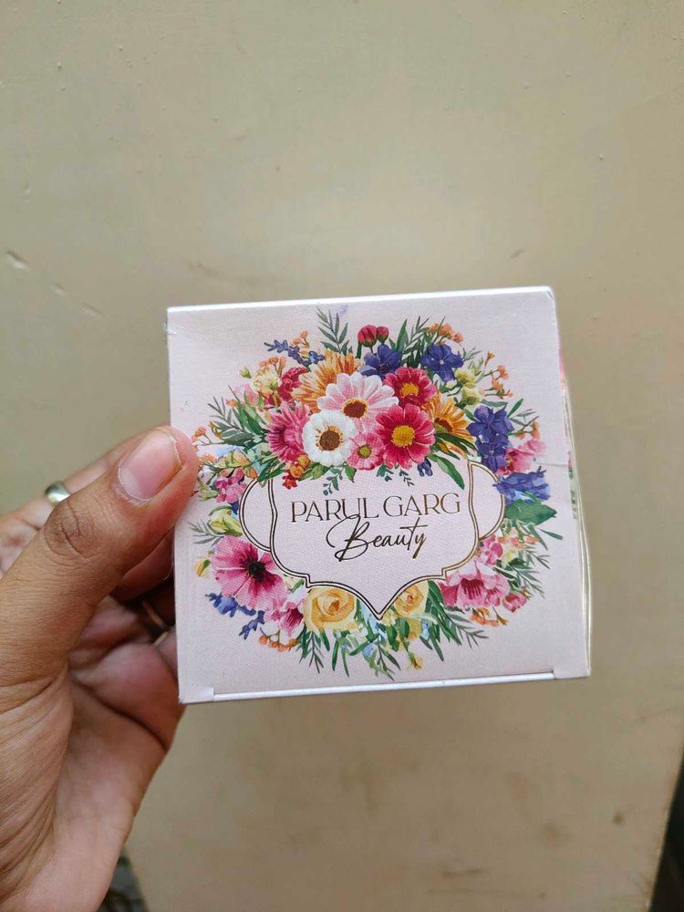 Parul Garg Beauty Illuminating Body Shimmer