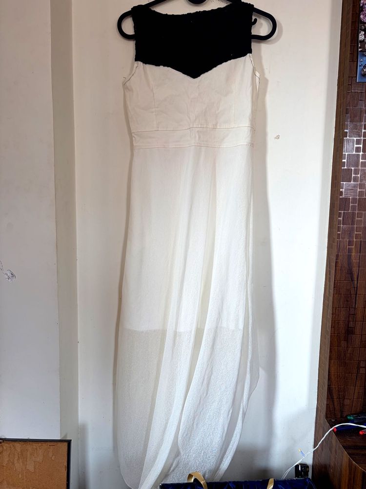 NEW Elegant Black &amp; White Dress