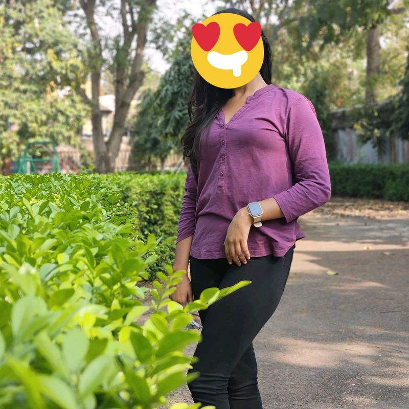 Purple XL shirt Looking Top💜little Faded