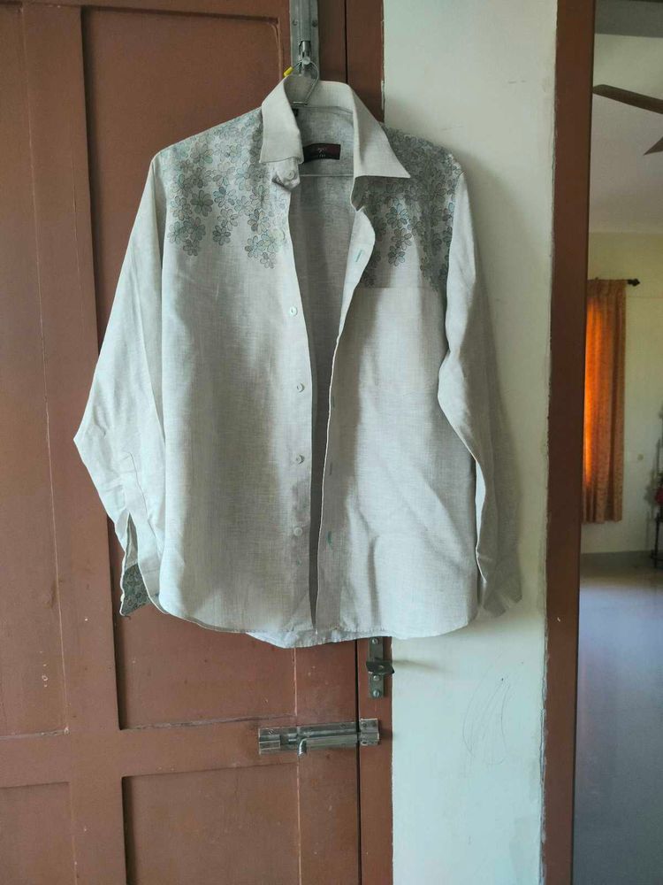 Stylish Men&#39;s Shirt