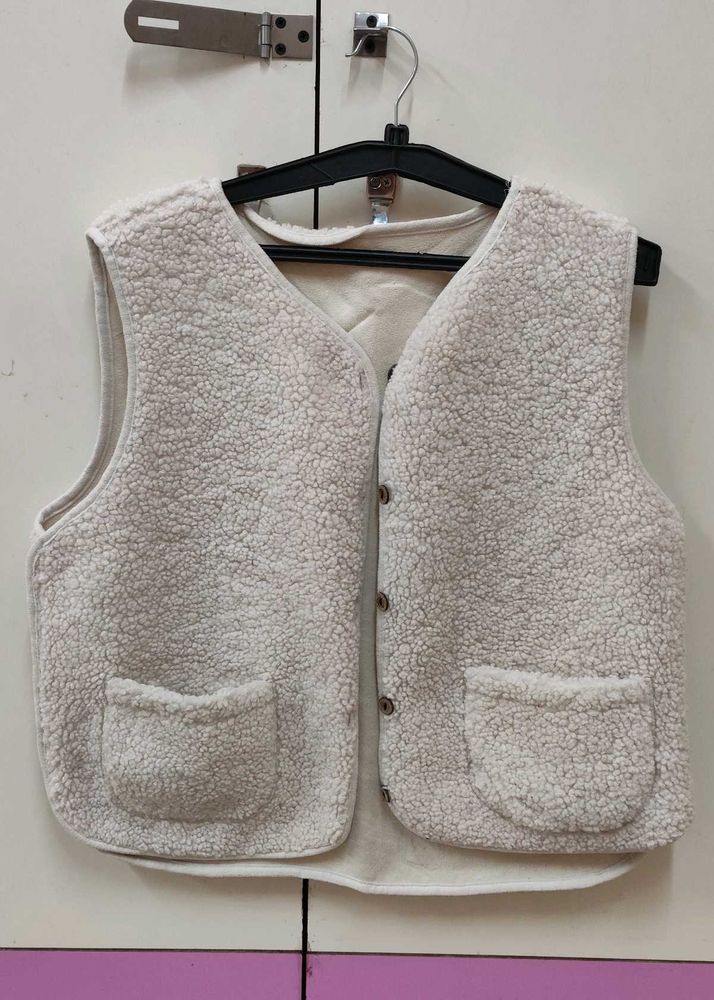 Woolen Half Hood Or Cardigan