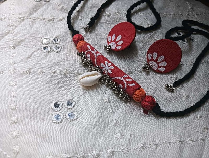 Red Floral Jewelry Set