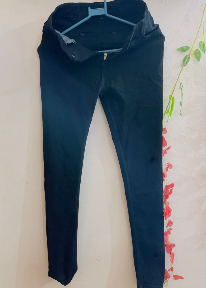 Black Skinny Jeans