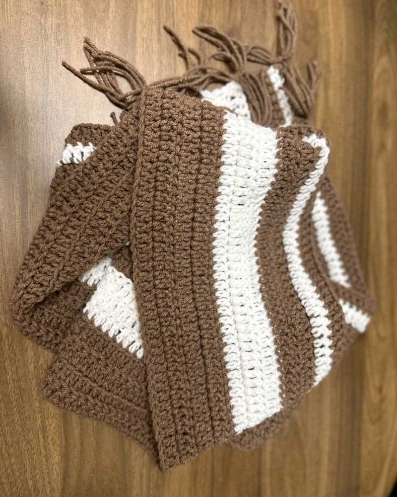 Striped Cushion  🧣🪢🧣