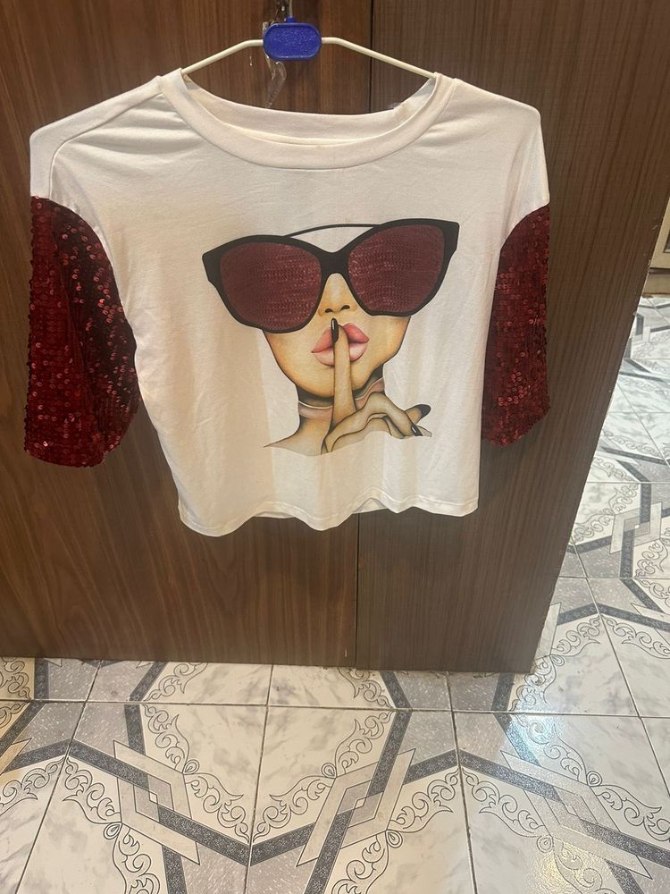 White &amp; Red Crop With Top