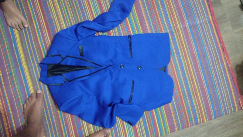Stylish Blue Blazer and pant only 500