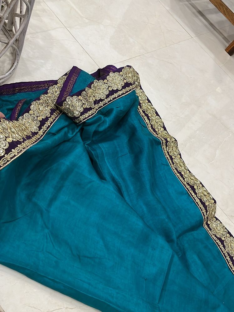 Saree With Lace On Border