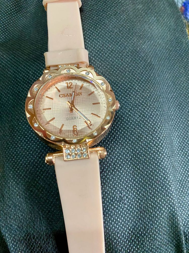 Elegant Quartz Watch