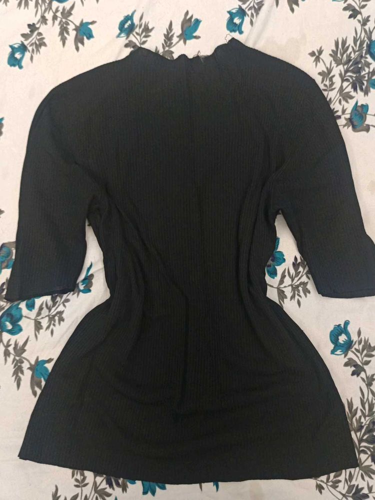 Black Ribbed Knit Top