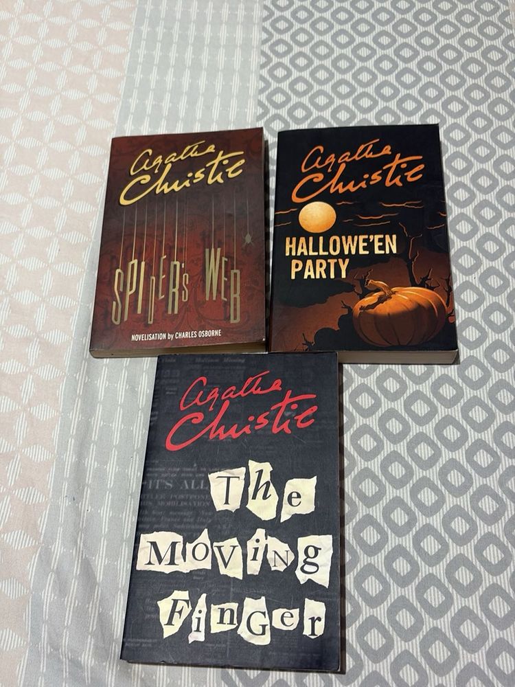 Agatha Christie Book Bundle