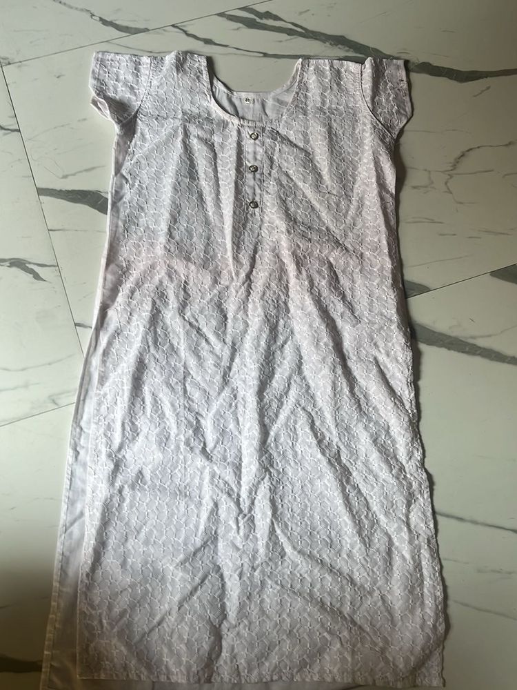 White Embroidered Kurta