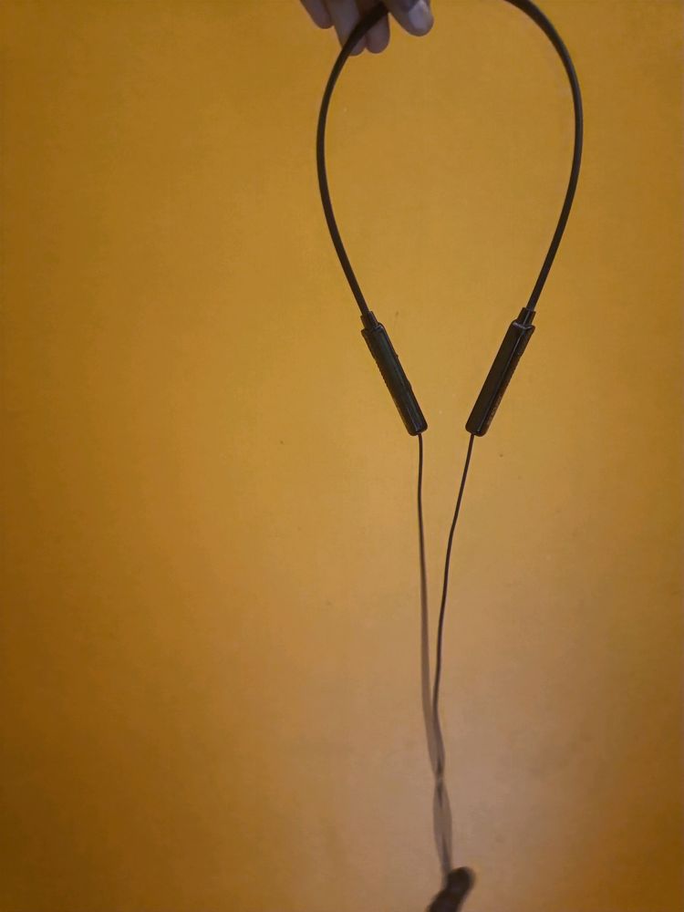 KDM Bluetooth Earphone