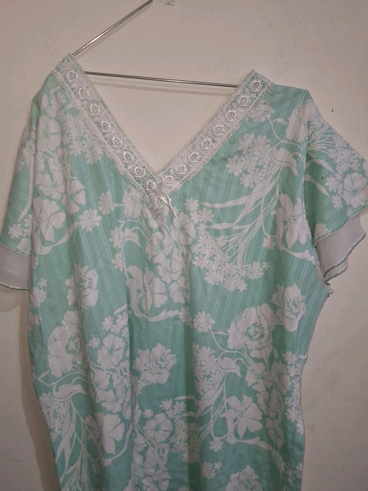 Gown (Women&#39;s)