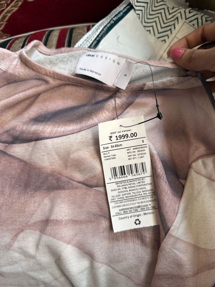 Graphic design print long sleeves top