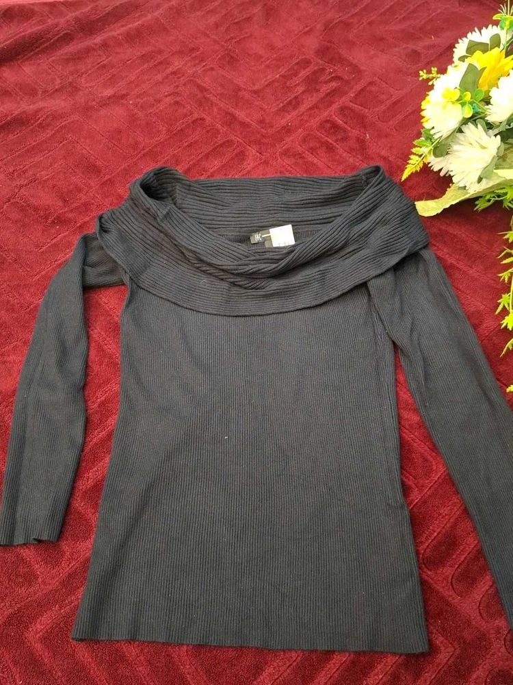 Stylish Black Knit Top