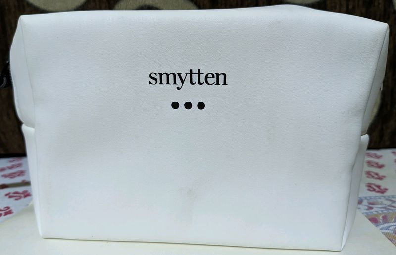 Smytten Premium White Vanity Pouch