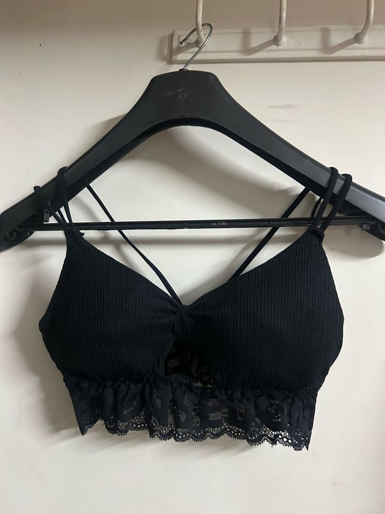 Stylish Black Ribbed Lace Bra