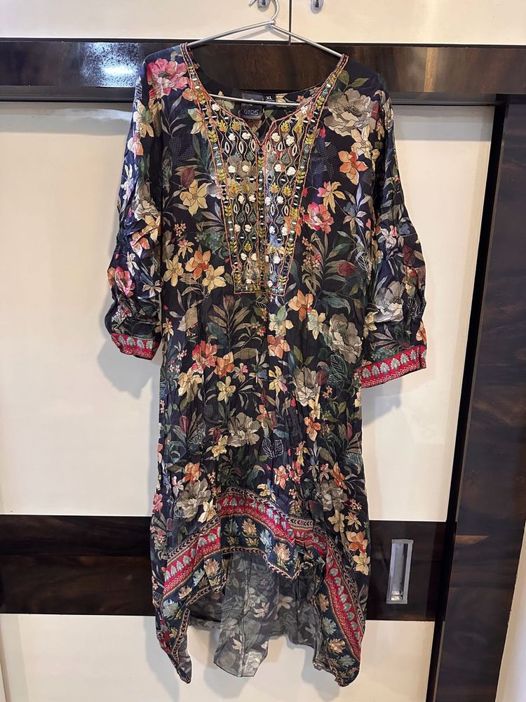 Unique Pattern Pure Crepe Co-ord Set