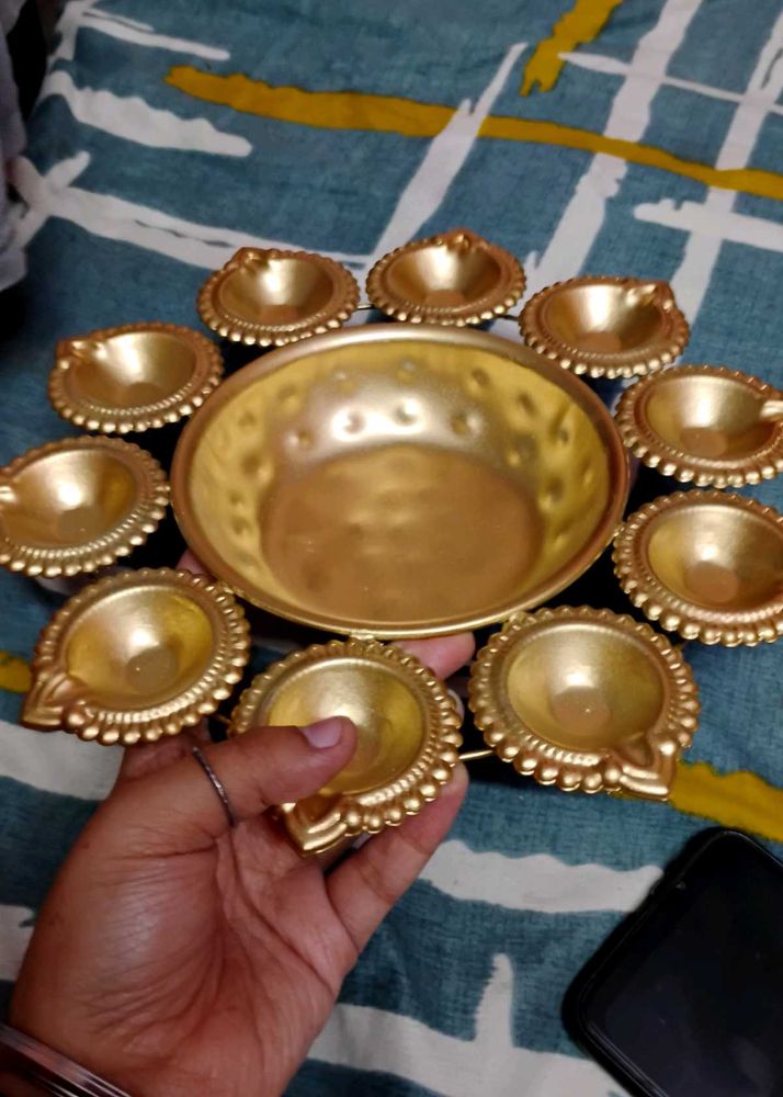 Diya Show Piece And Candles Holder