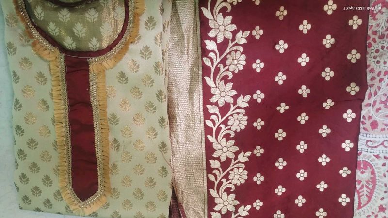 Women&#39;s Ethnic Kurta With Dupatta