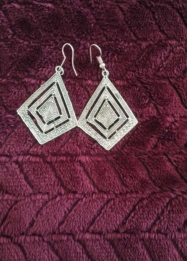 Beautiful And Classic Silver Jhumka🪄✨