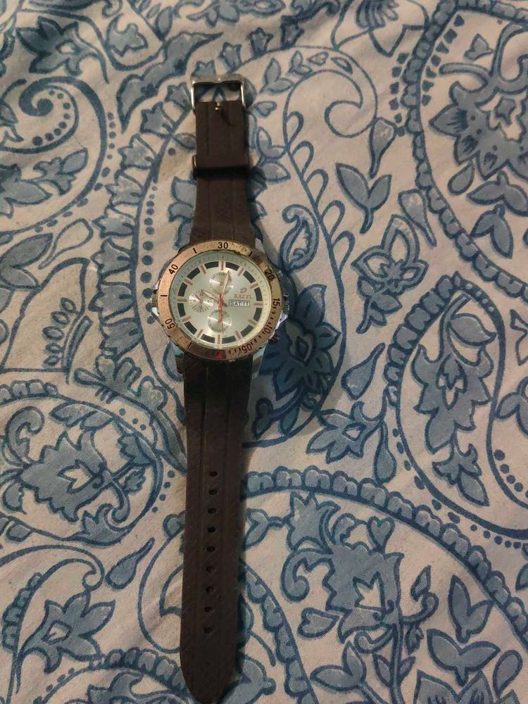 Stylish Men&#39;s Watch