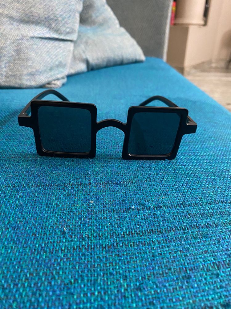 Trendy Square Sunglasses.