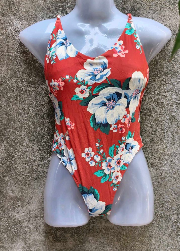 I. CUTE BODYSUIT