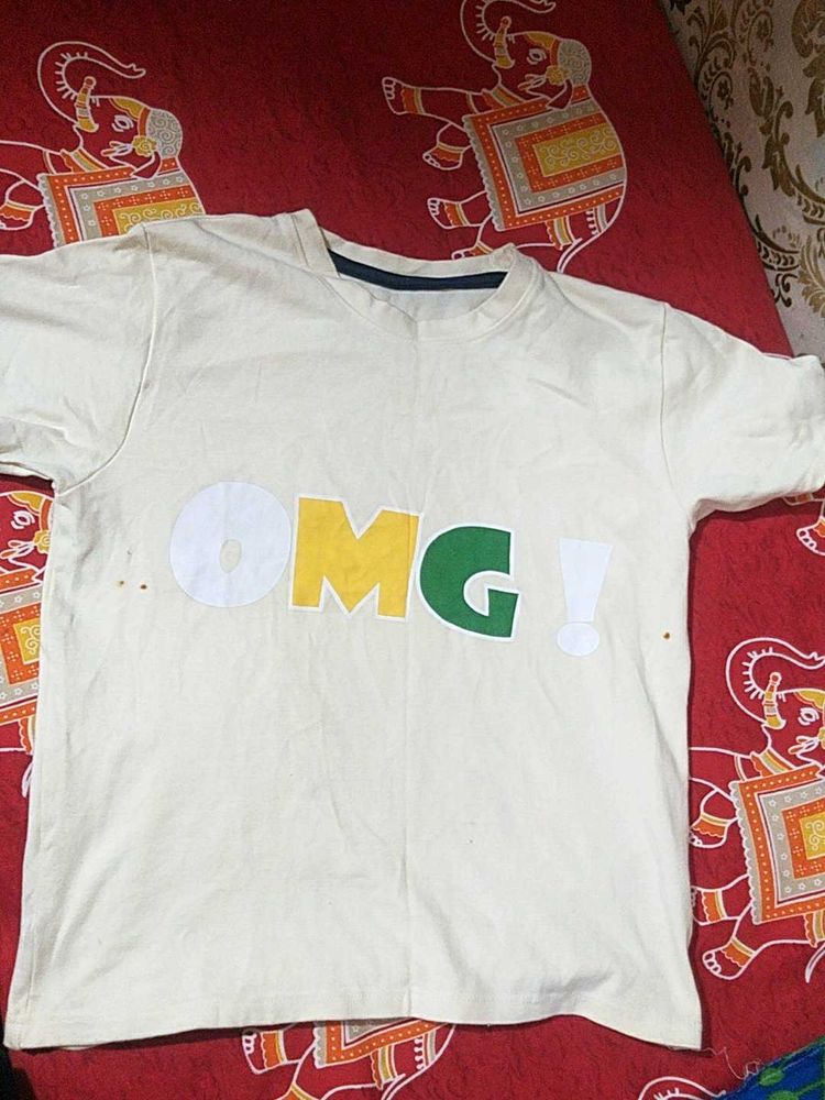 Cute &#39;OMG&#39; T-shirt