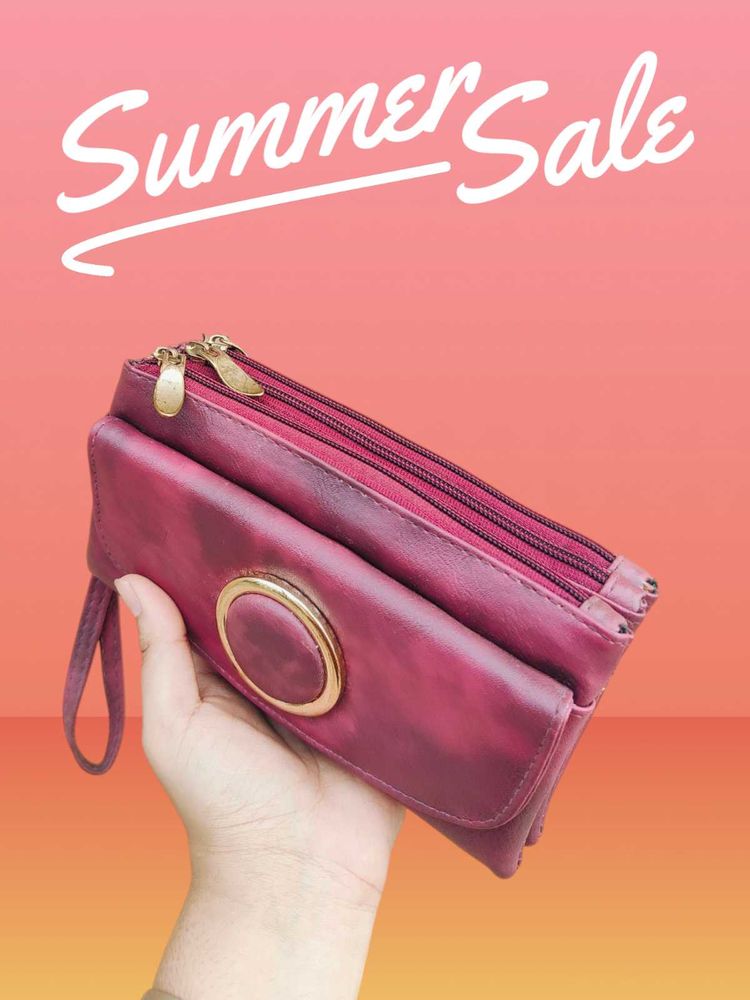 &#34;Vintage Maroon Pouch Bag with Multiple Zippers