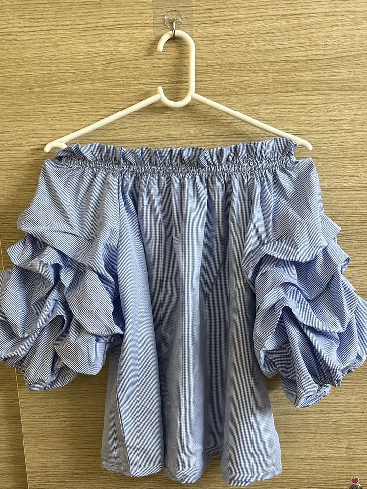 Aesthetic Off Shoulder Top