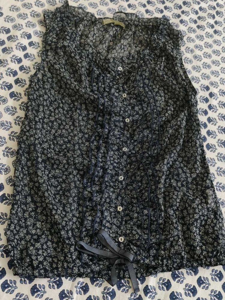 Beezy Sleeveless Top