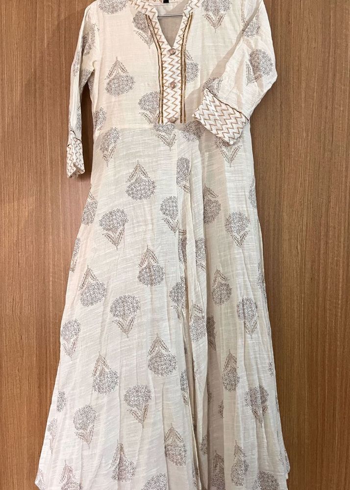 Beautiful Linen Anarkali