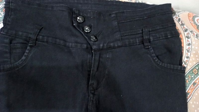 Black Jeans For Woman