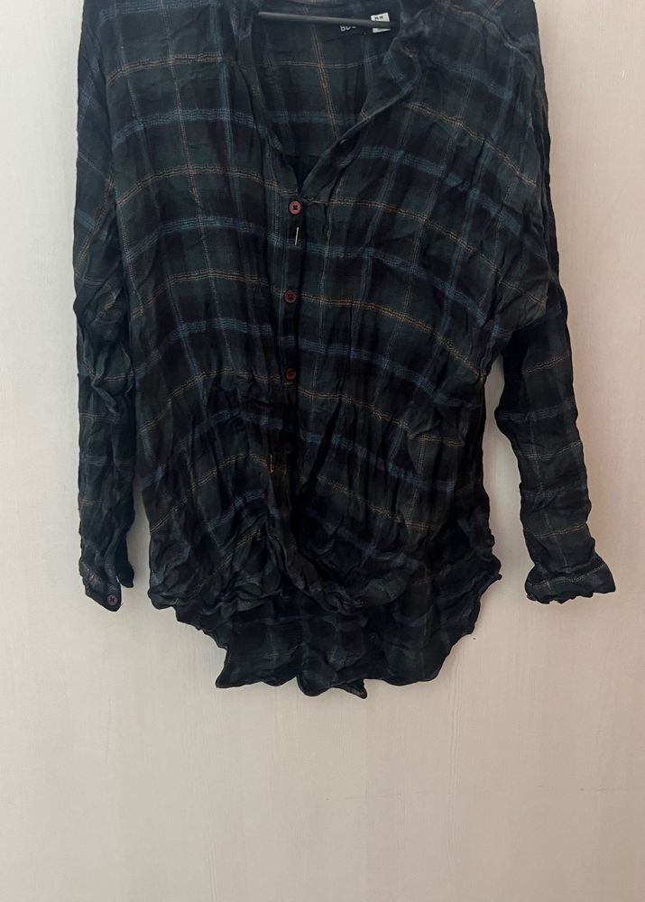 black shirt