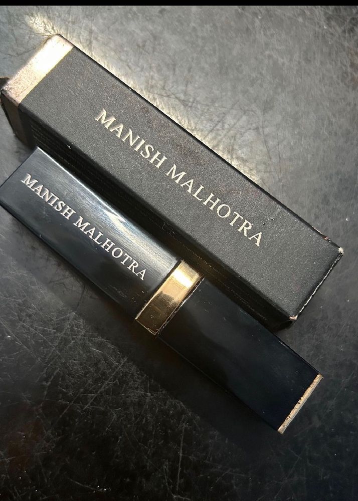 Manish Malhotra Liquid Matte Lipstick - Obession
