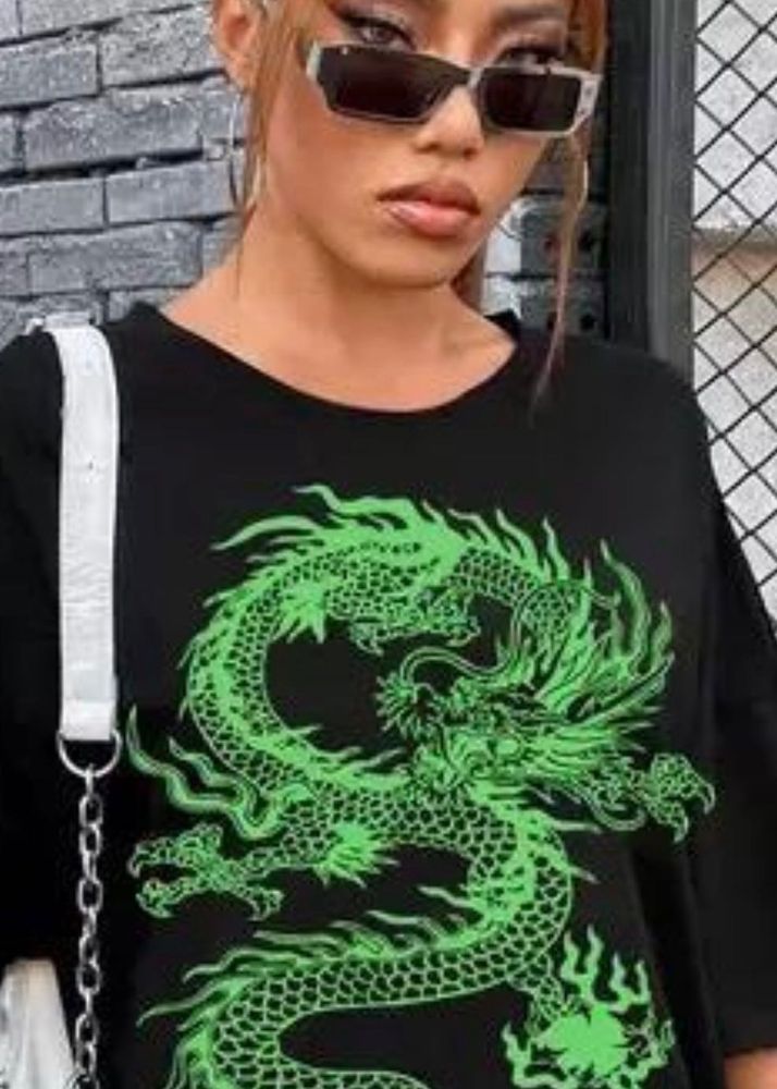 Dragon Graphic Black T-Shirt