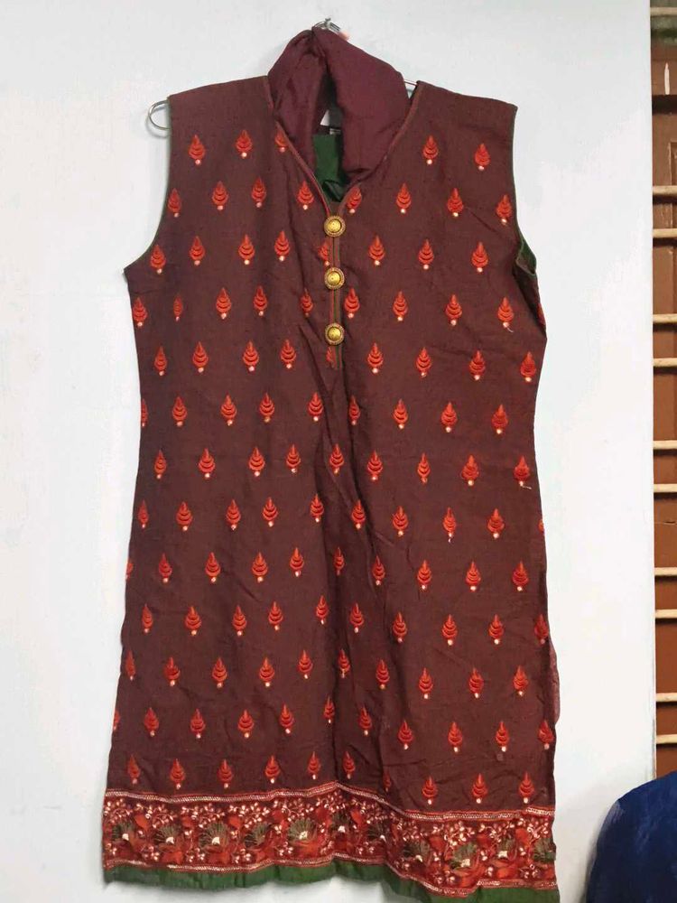 Traditional Kurta Set With Dupatta