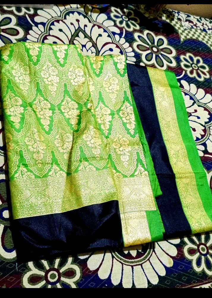 Green &amp; Black Banarasi Silk Sari 🥻